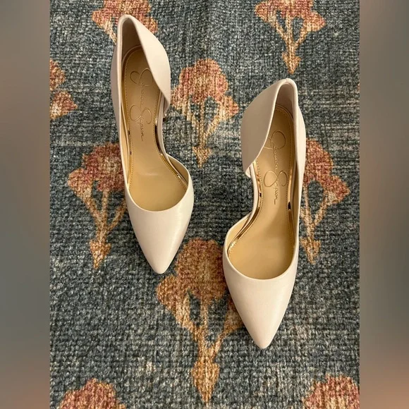 Like New! Jessica Simpson Prizma Pointed Toe Heel - Picture 3 of 8